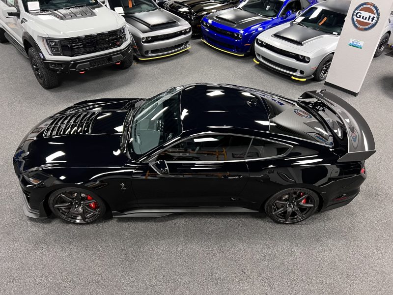 2022 Shelby GT500 Carbon Fiber Track Back in Shadow Black