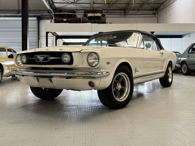 Ford Mustang GT 289 - freins a disques avant et arrière - boite manuelle 5