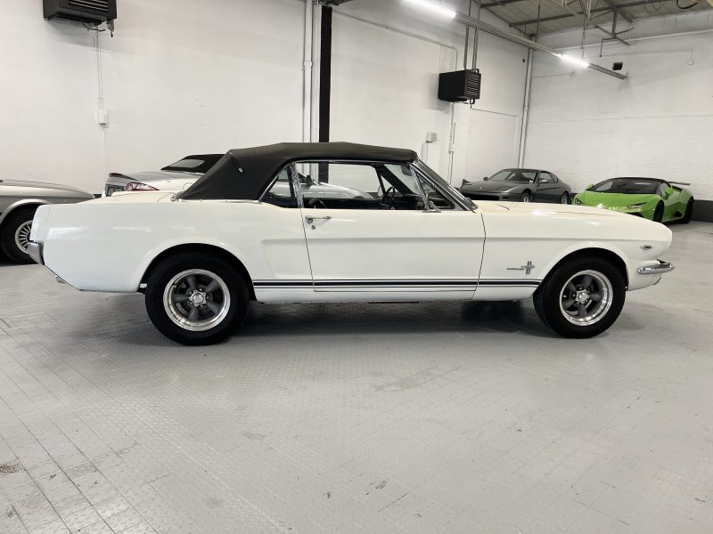 Ford Mustang GT 289 - freins a disques avant et arrière - boite manuelle 5