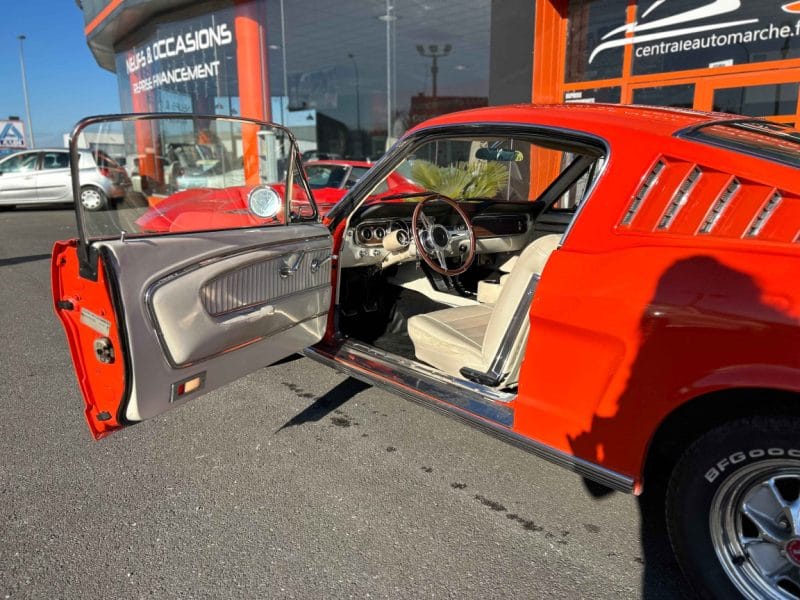 MUSTANG FASTBACK 289 CI V8 CODE A